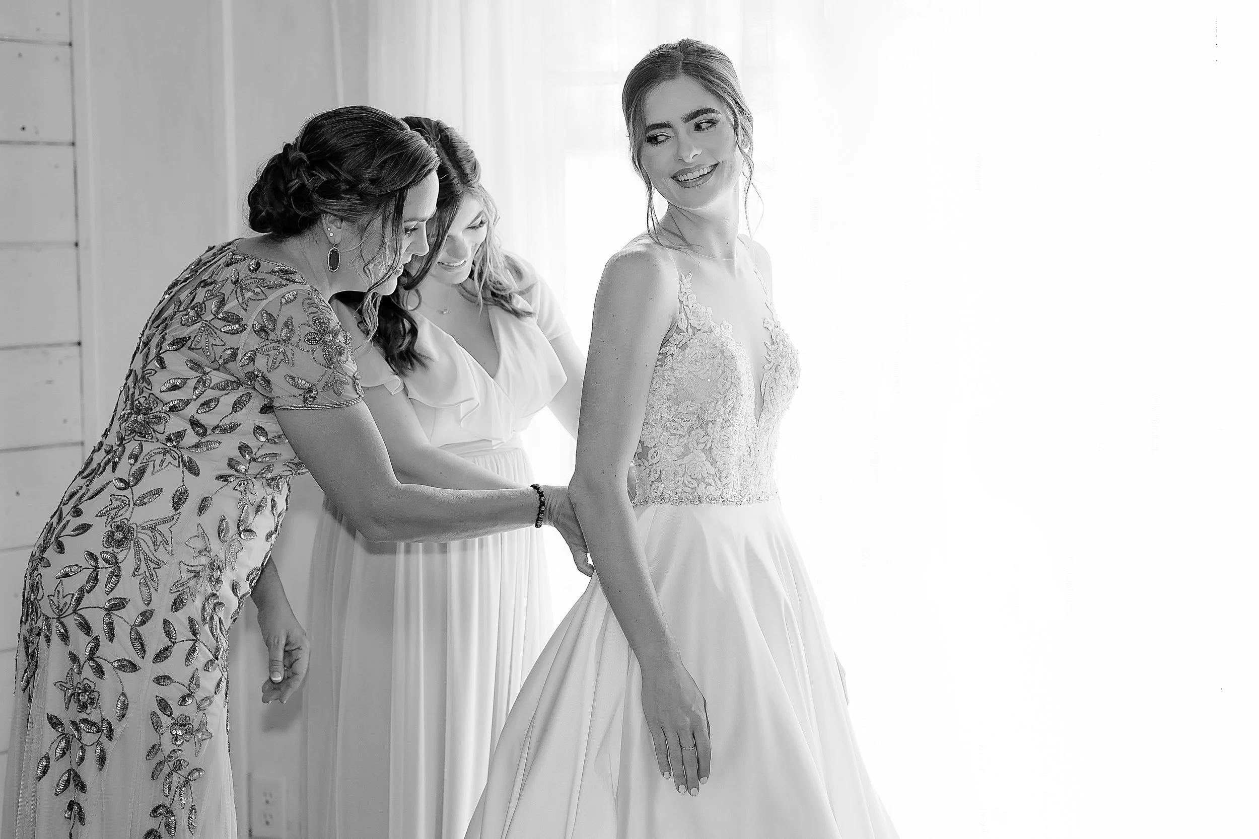 Madison and Ethan-5-BW.jpg