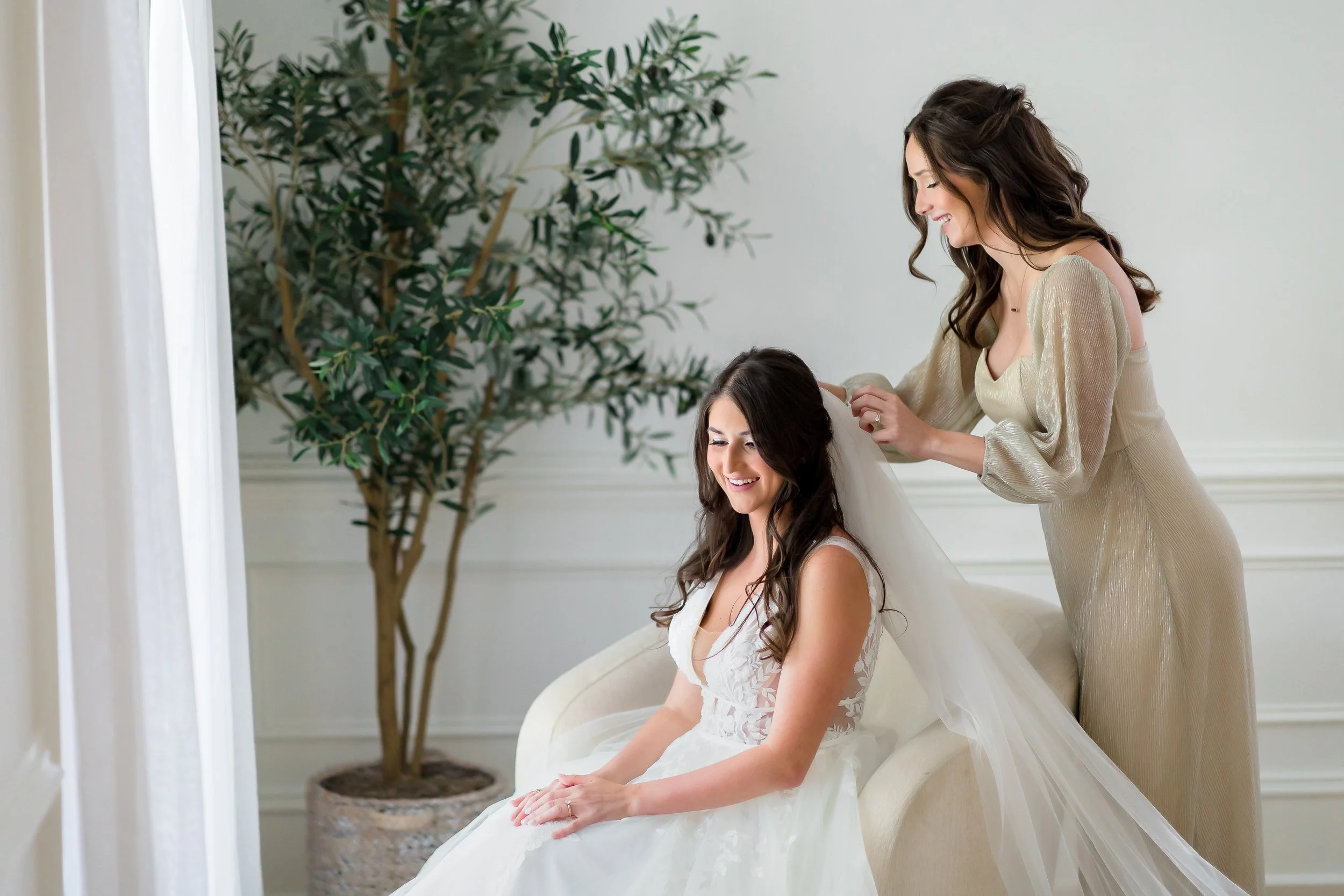 sienna_lee_gardens_tallahassee_bridal_getting_ready.jpg